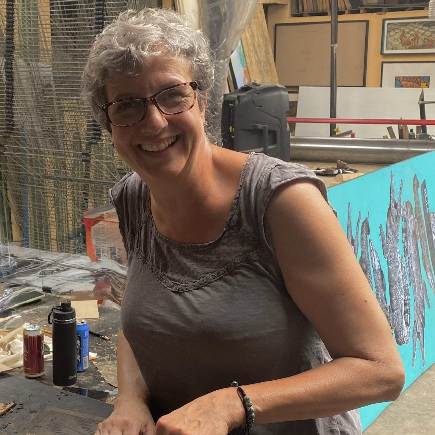 Alix in Oaxaca - working at the Subterráneos print studio carving a hummingbird